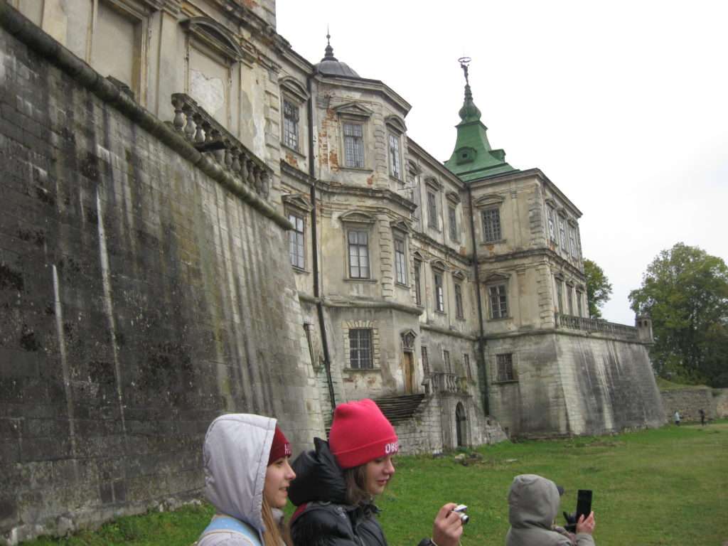 image015